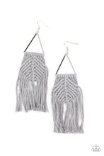 Load image into Gallery viewer, Macrame Jungle- Silver
